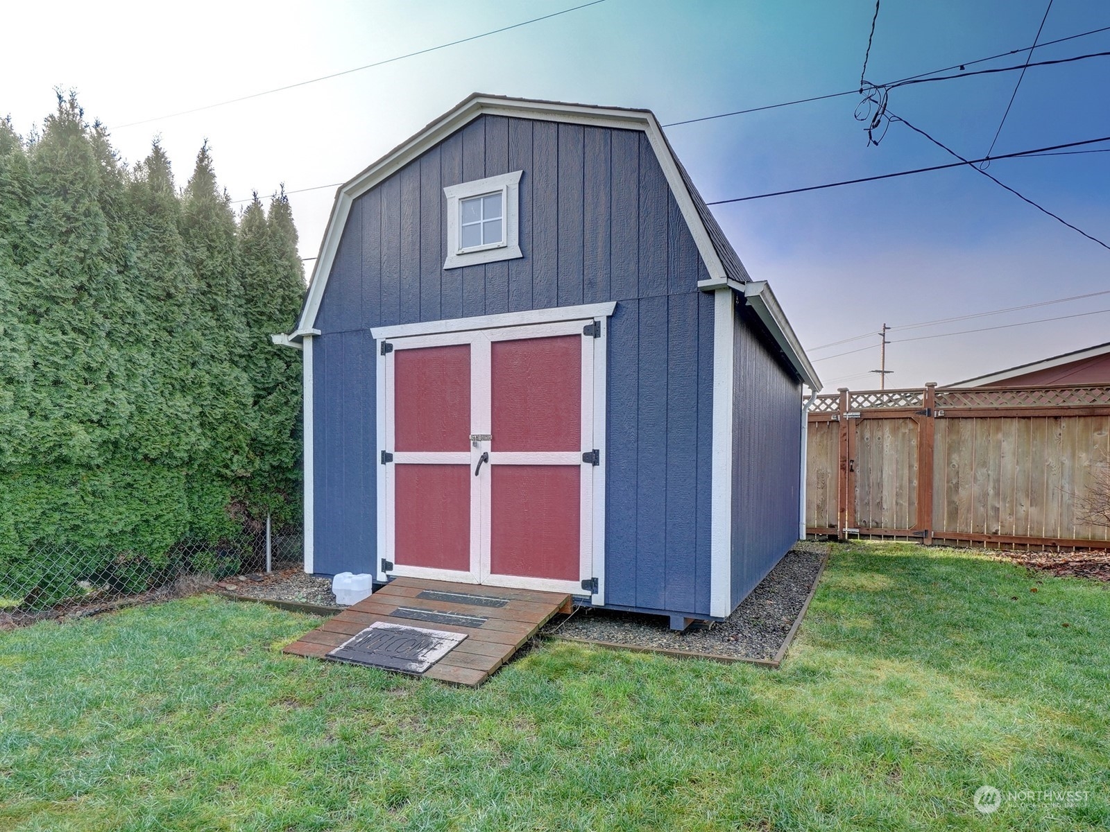 1206 Sumner Avenue Sumner, WA 98390 - Photo 27 of 30 a backyard of a house