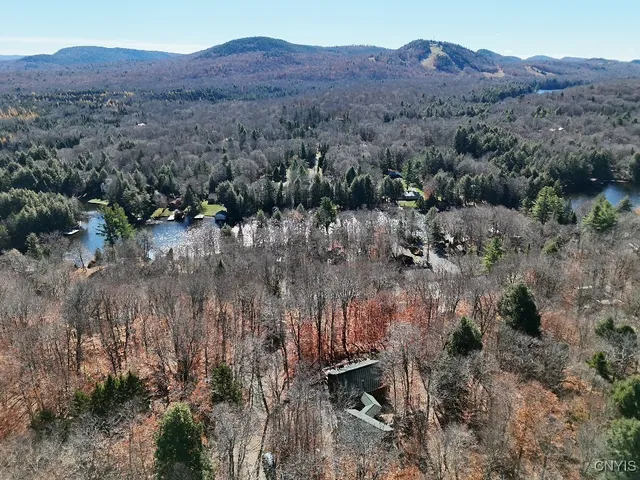 $760,000 | 103 Pawnee Drive, Webb, NY 13420