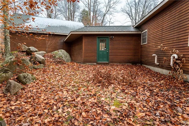 $760,000 | 103 Pawnee Drive, Webb, NY 13420