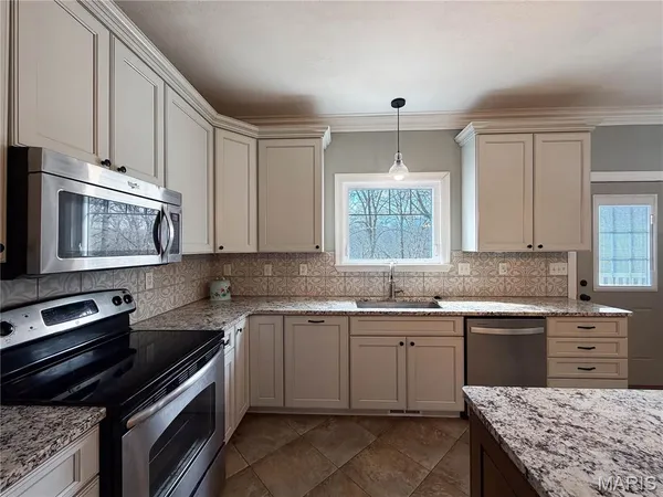 $550,000 | 5046 Kype View Avenue, Festus, MO 63028