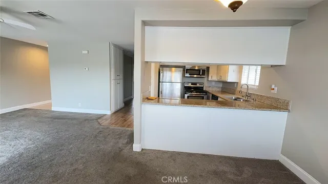 $1,900 | 24319 Canyon Lake Drive North, Unit 7, Canyon Lake, CA 92587