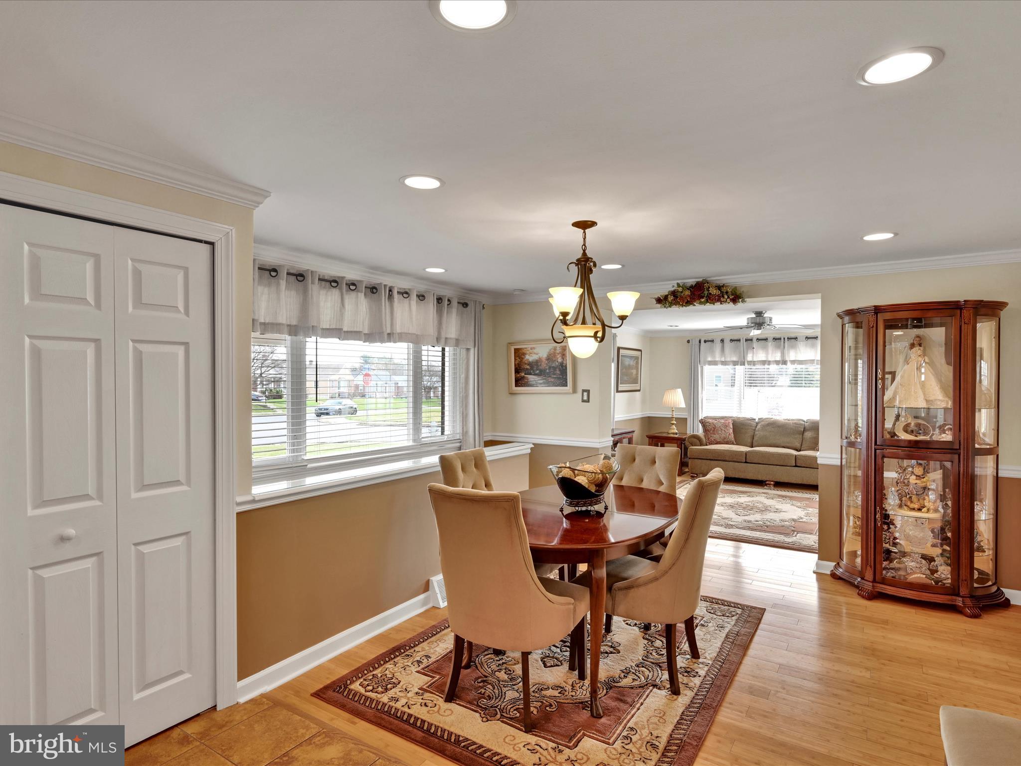 26 North Manor Road Broomall, PA 19008 - Photo 15 of 33 Dining Area