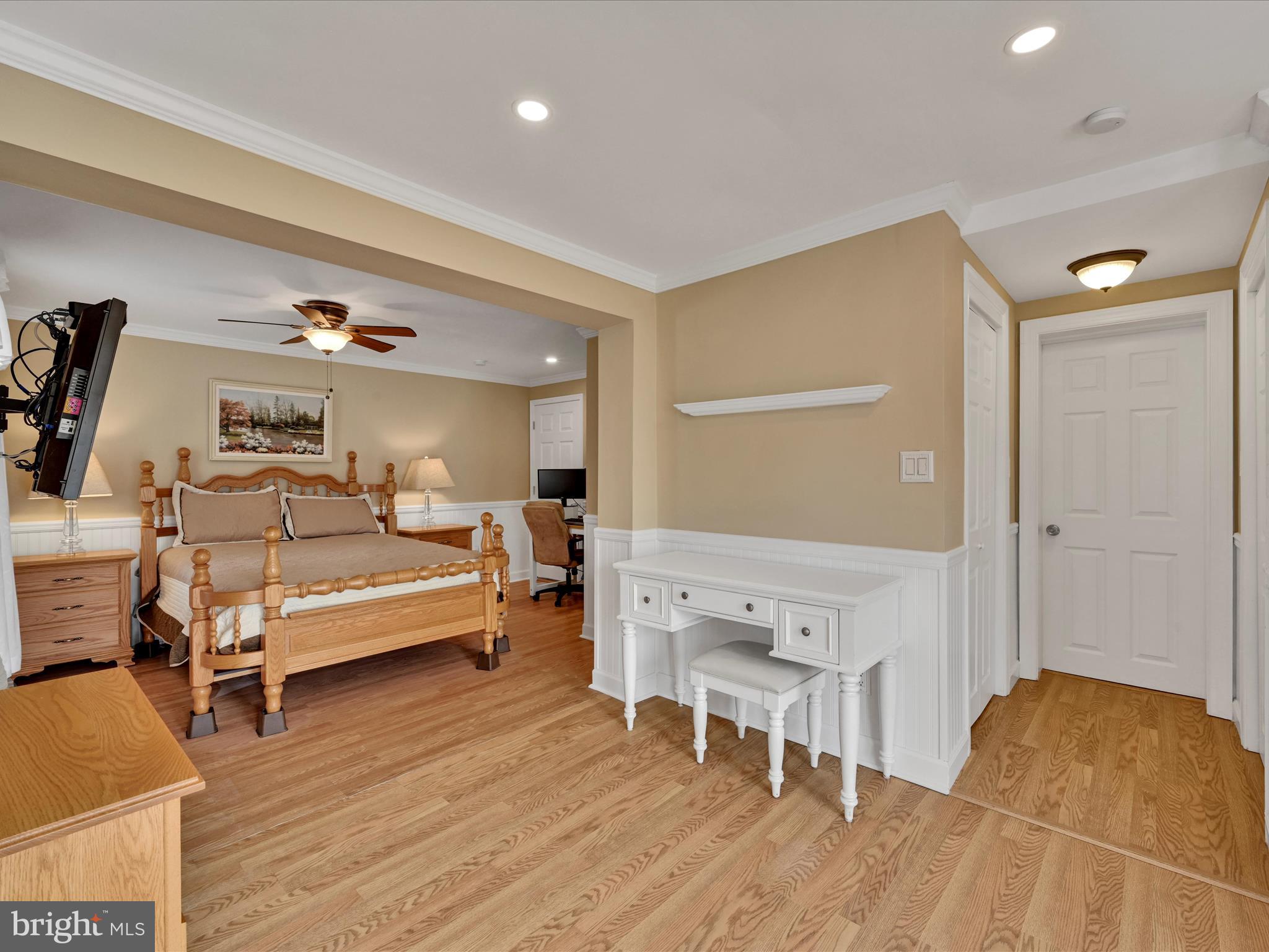 26 North Manor Road Broomall, PA 19008 - Photo 17 of 33 Primary Bedroom