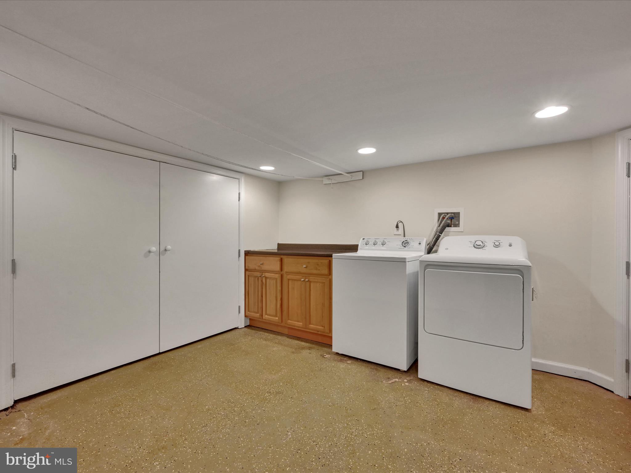 26 North Manor Road Broomall, PA 19008 - Photo 24 of 33 Laundry Room