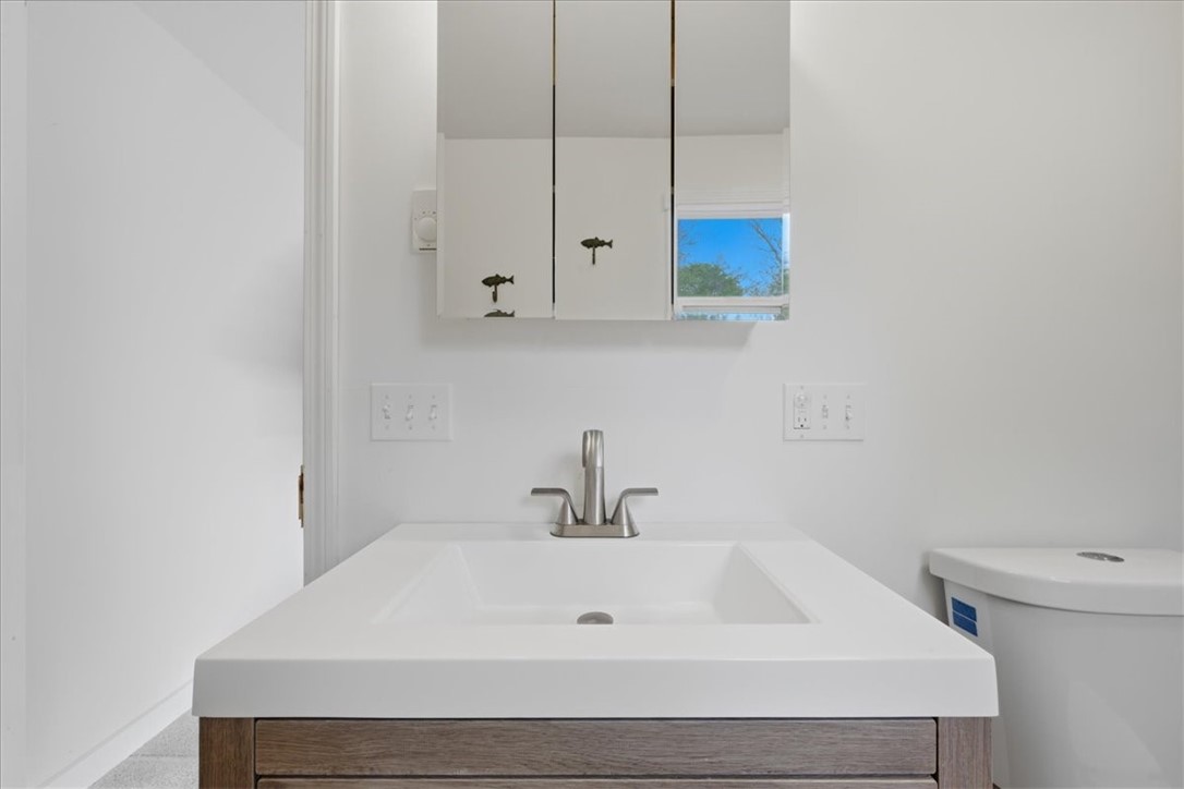 169 Church Street Westerly, RI 02808 - Photo 25 of 33 Primary Bathroom