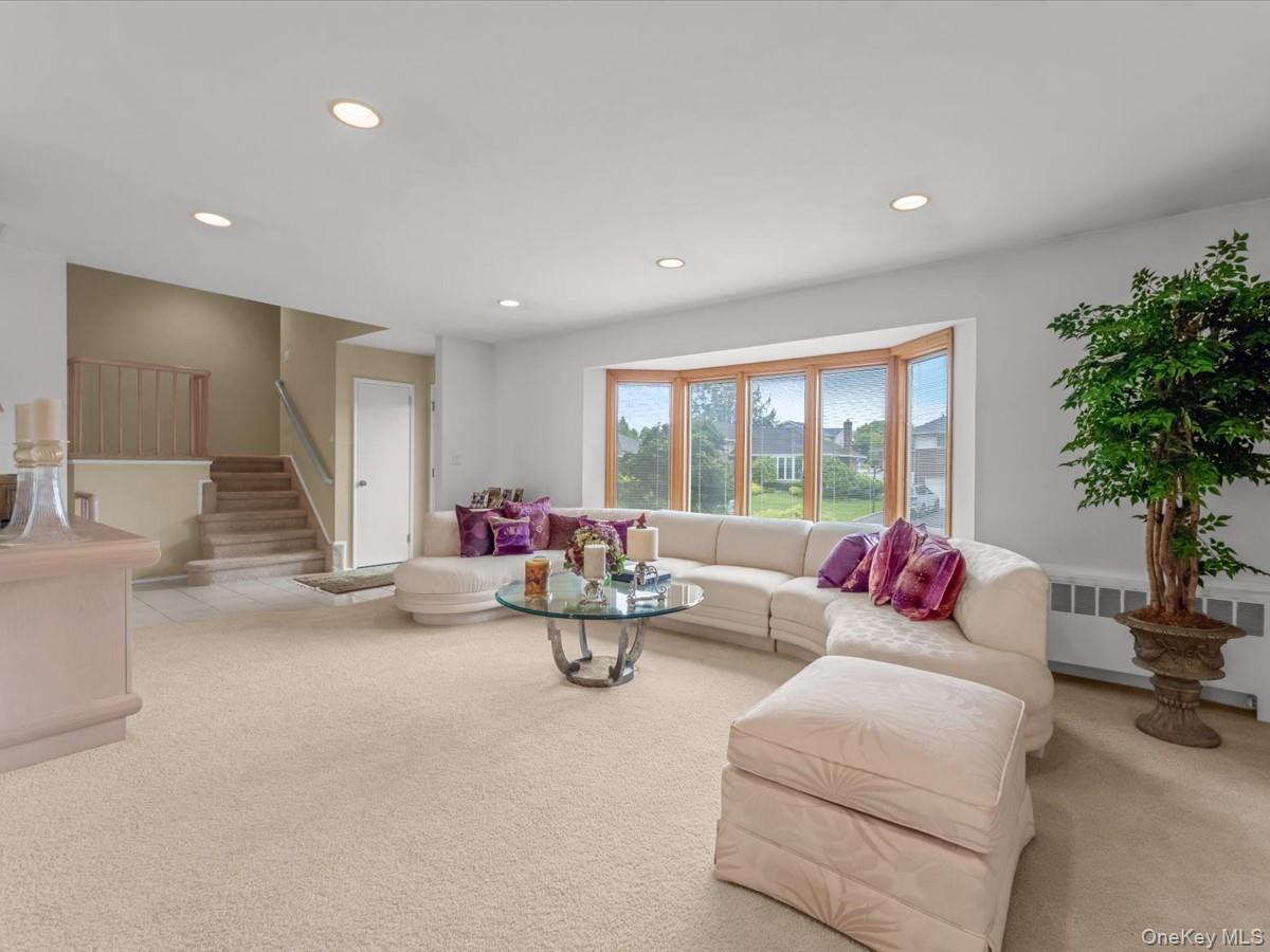 16 Hillvale Road Syosset, NY 11791 - Photo 3 of 30