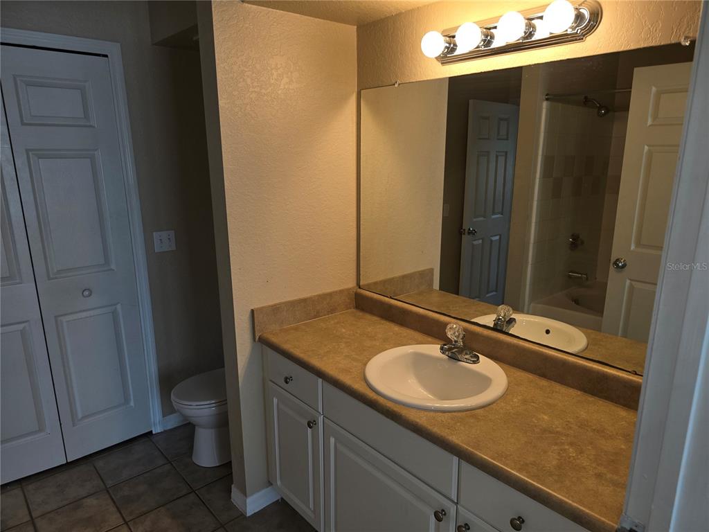 5601 Rosehill Road, Unit 203 Sarasota, FL 34233 - Photo 15 of 24 Gallery Image 15