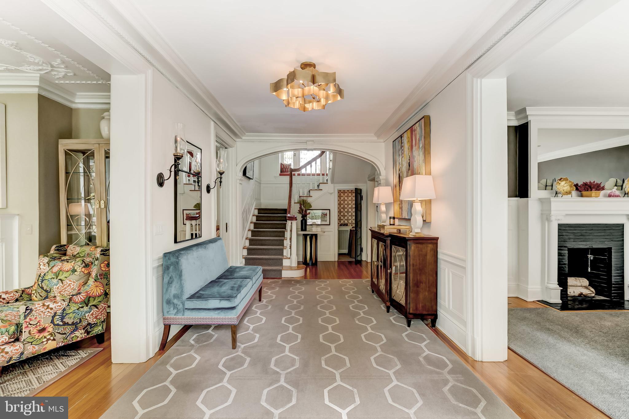 210 Club Road Baltimore, MD 21210 - Photo 4 of 69 Foyer