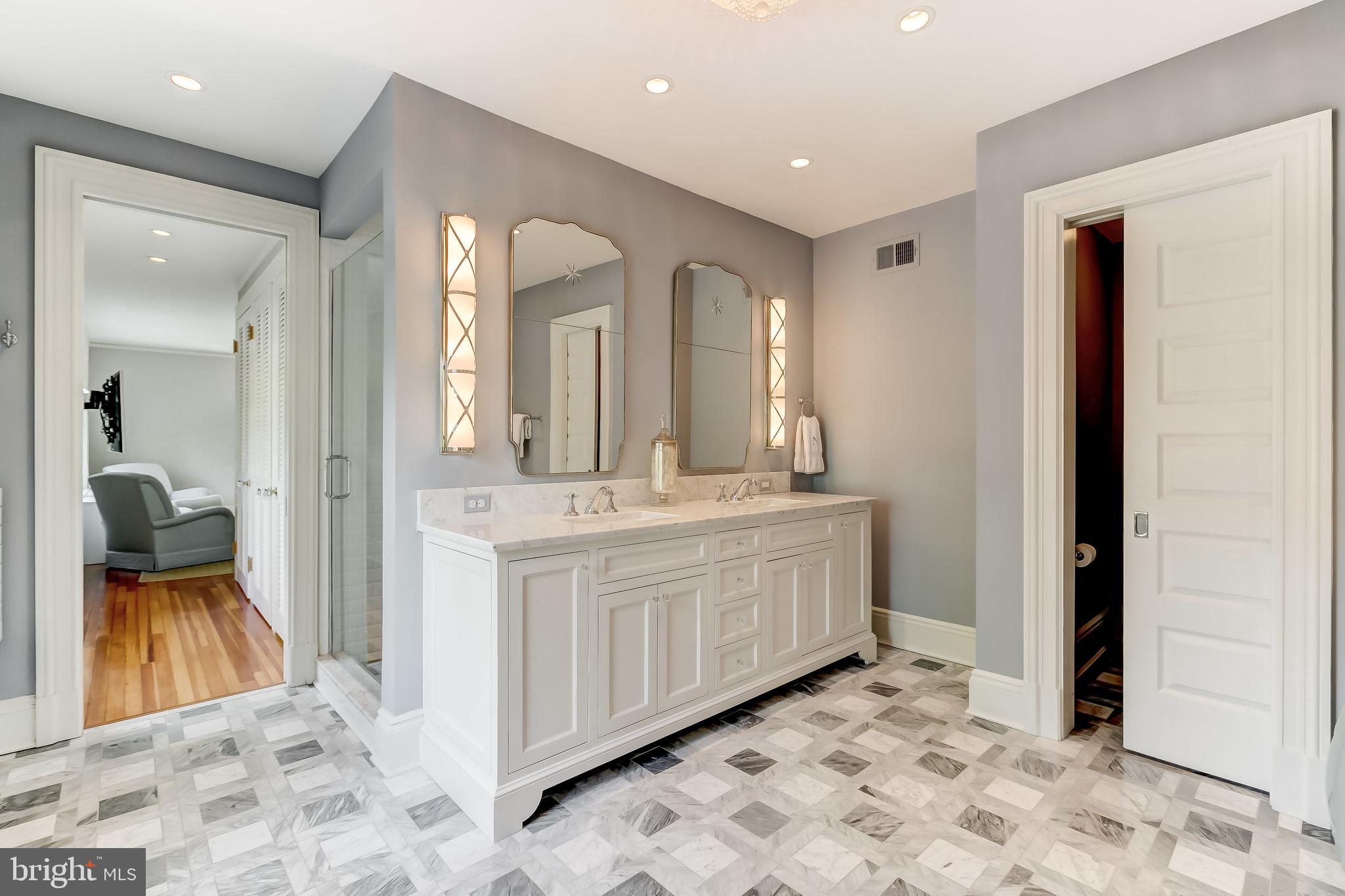 210 Club Road Baltimore, MD 21210 - Photo 32 of 69 Master Bath