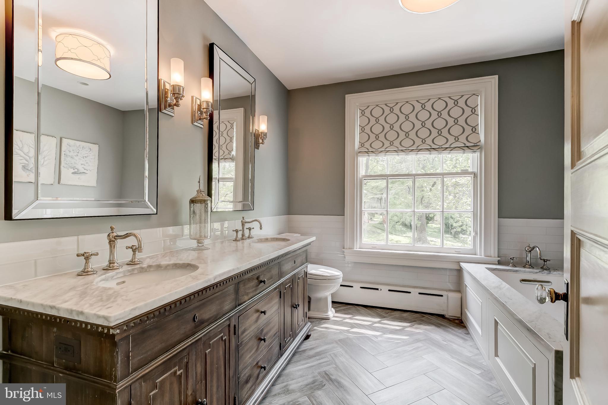 210 Club Road Baltimore, MD 21210 - Photo 39 of 69 Hall Bath 1