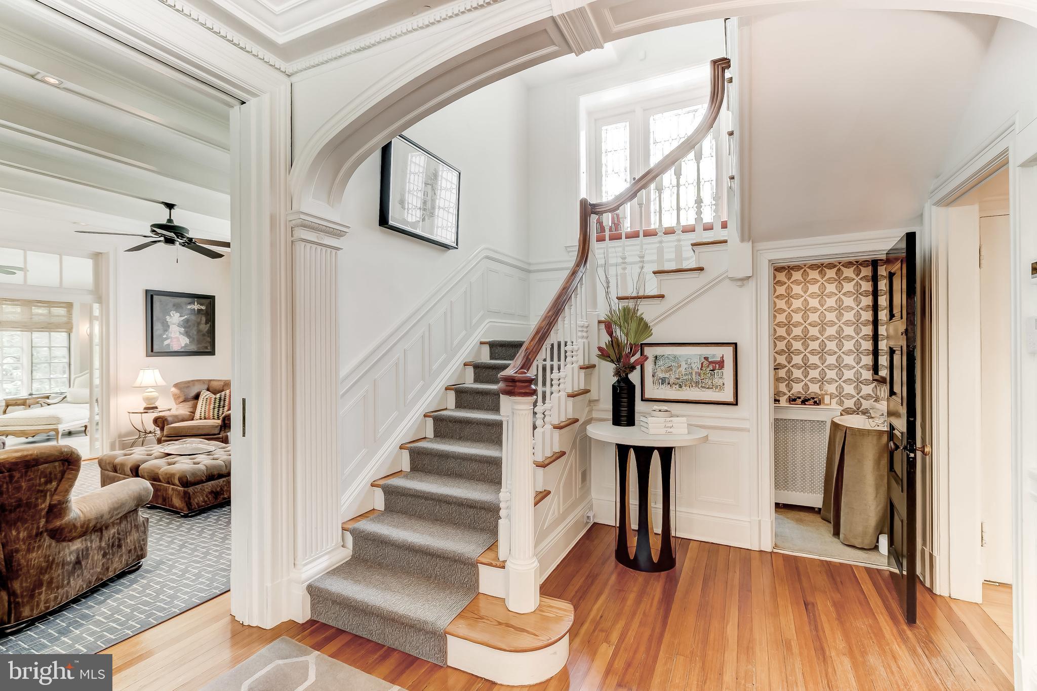 210 Club Road Baltimore, MD 21210 - Photo 5 of 69 Foyer