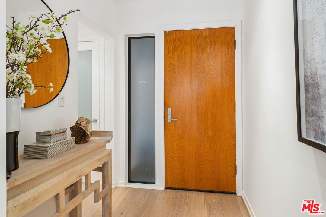 2940 Neilson Way, Unit 204 Santa Monica, CA 90405 - Photo 11 of 43