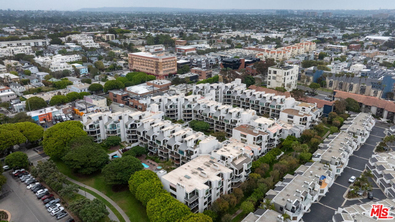 2940 Neilson Way, Unit 204 Santa Monica, CA 90405 - Photo 41 of 43