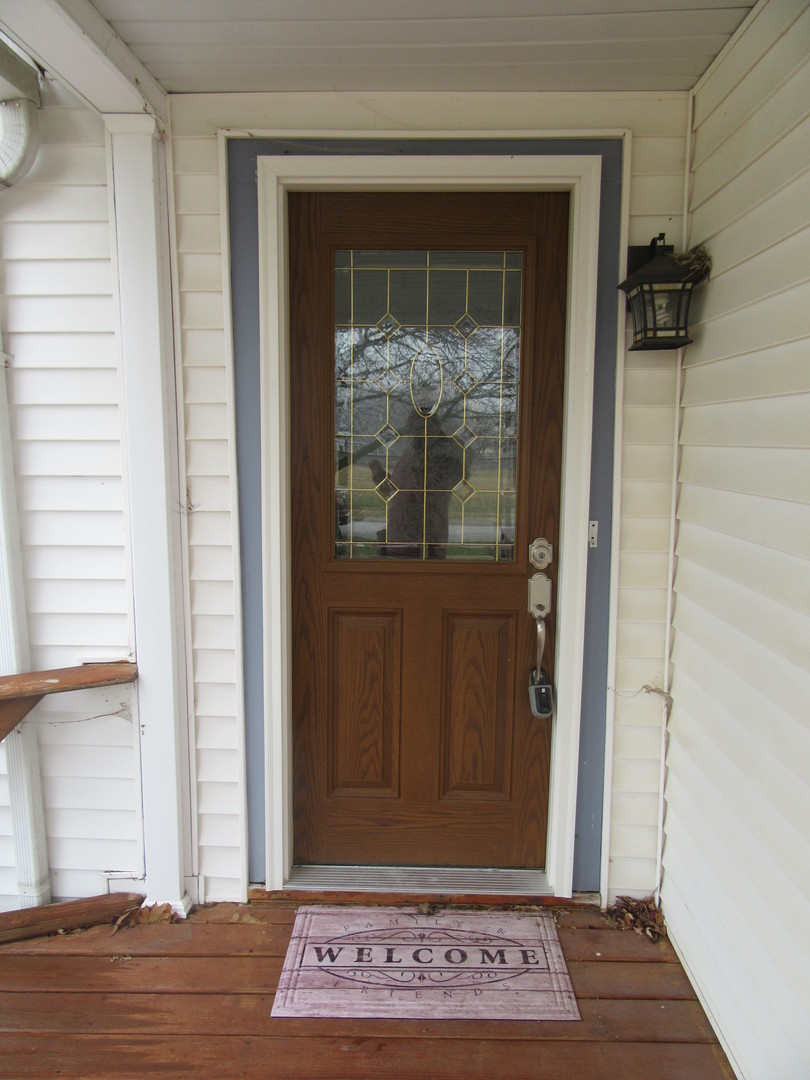 303 North Front Road Danforth, IL 60930 - Photo 3 of 30