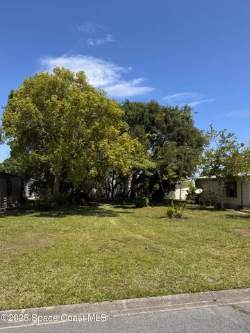 $49,900 | 353 Marlin Circle, Barefoot Bay, FL 32976