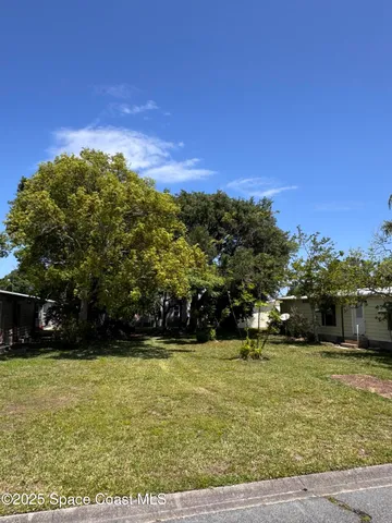 $49,900 | 353 Marlin Circle, Barefoot Bay, FL 32976