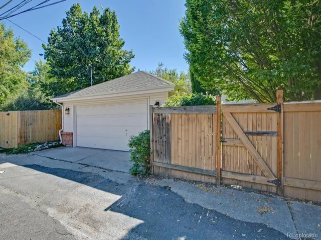 a view of an outdoor space with a house
