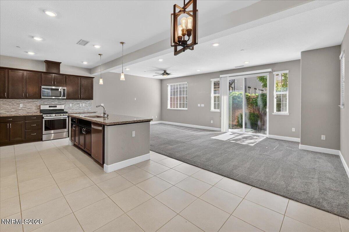 1935 Dark Horse Road, Unit C Reno, NV 89521 - Photo 4 of 44 04-DSC_7833