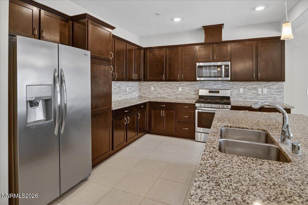 1935 Dark Horse Road, Unit C Reno, NV 89521 - Photo 8 of 44 08-DSC_7898