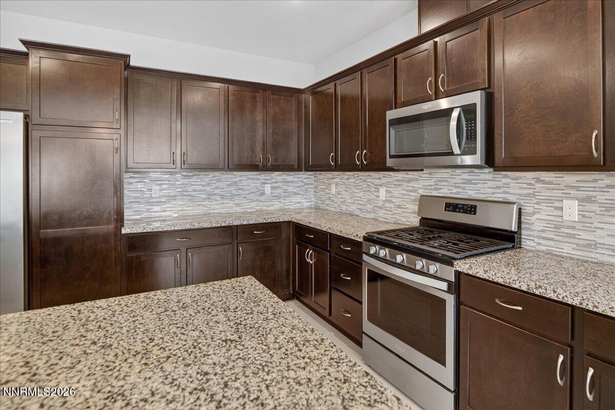 1935 Dark Horse Road, Unit C Reno, NV 89521 - Photo 10 of 44 10-DSC_7940