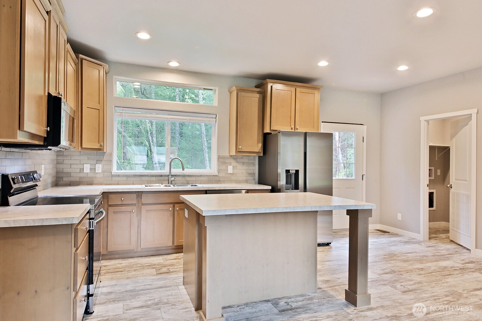 46 East Welcher Road Coupeville, WA 98239 - Photo 10 of 23 Gallery Image 10