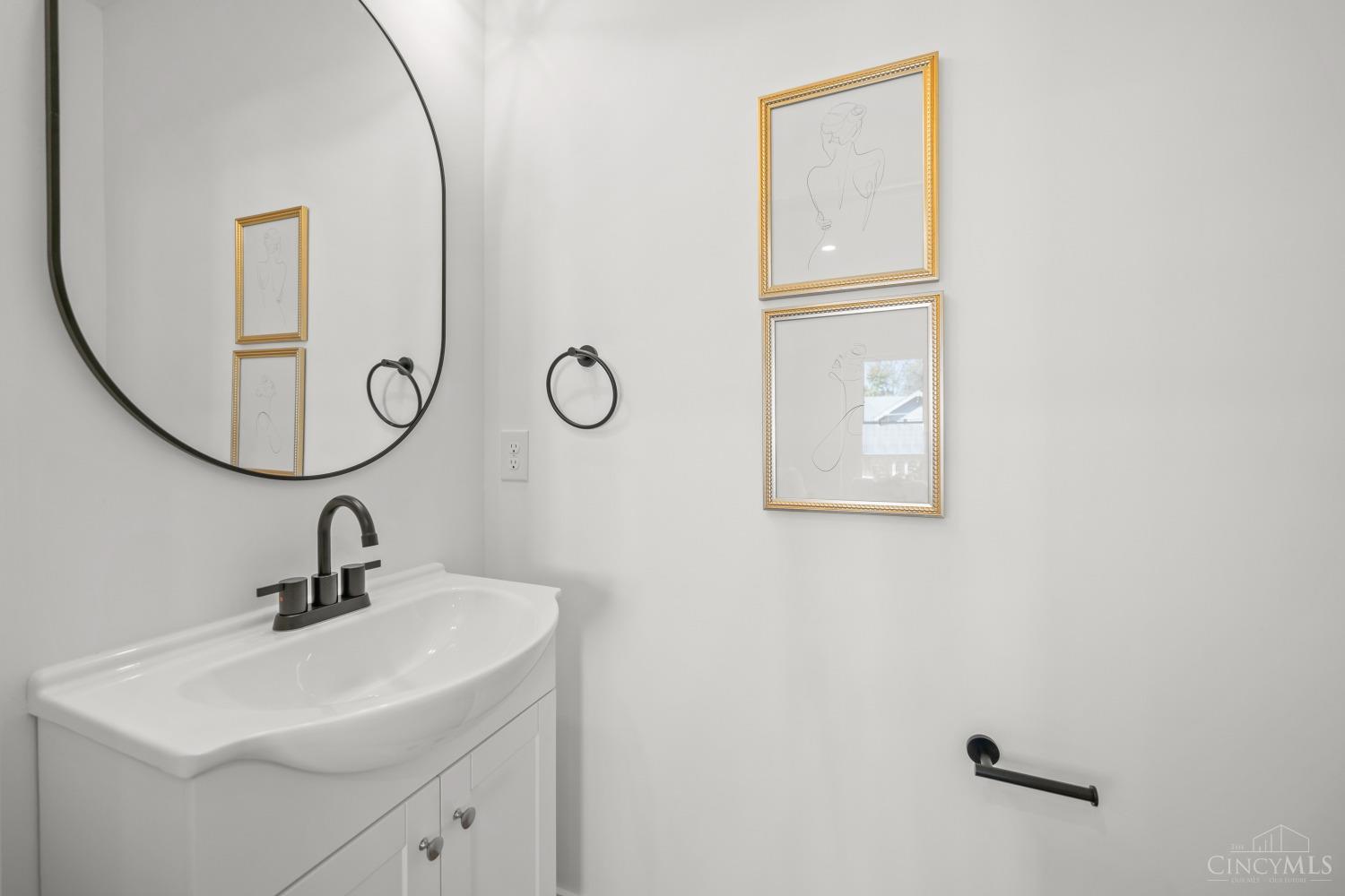 6021 Roe Street Cincinnati, OH 45227 - Photo 16 of 36 Gallery Image 16
