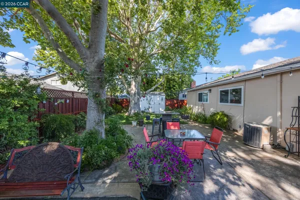 $795,000 | 3585 Esperanza Drive, Concord, CA 94519