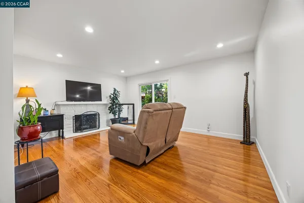 $795,000 | 3585 Esperanza Drive, Concord, CA 94519