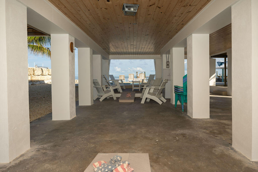 58121 Morton Street Marathon, FL 33050 - Photo 24 of 93 Covered Breezeway