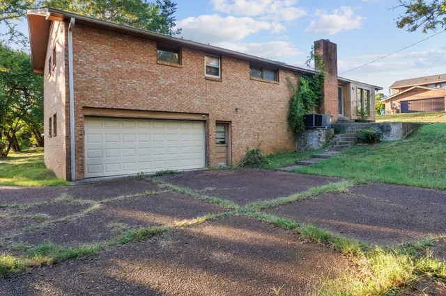 $465,900 | 4368 Enchanted Circle, Nashville, TN 37218