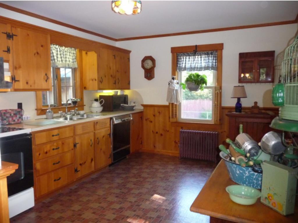 34 South Sulloway Street Franklin, NH 03235 - Photo 4 of 36