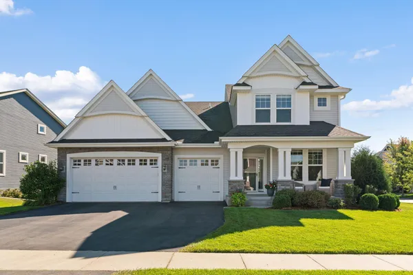 $800,000 | 19261 Paddock Lane, Corcoran, MN 55340