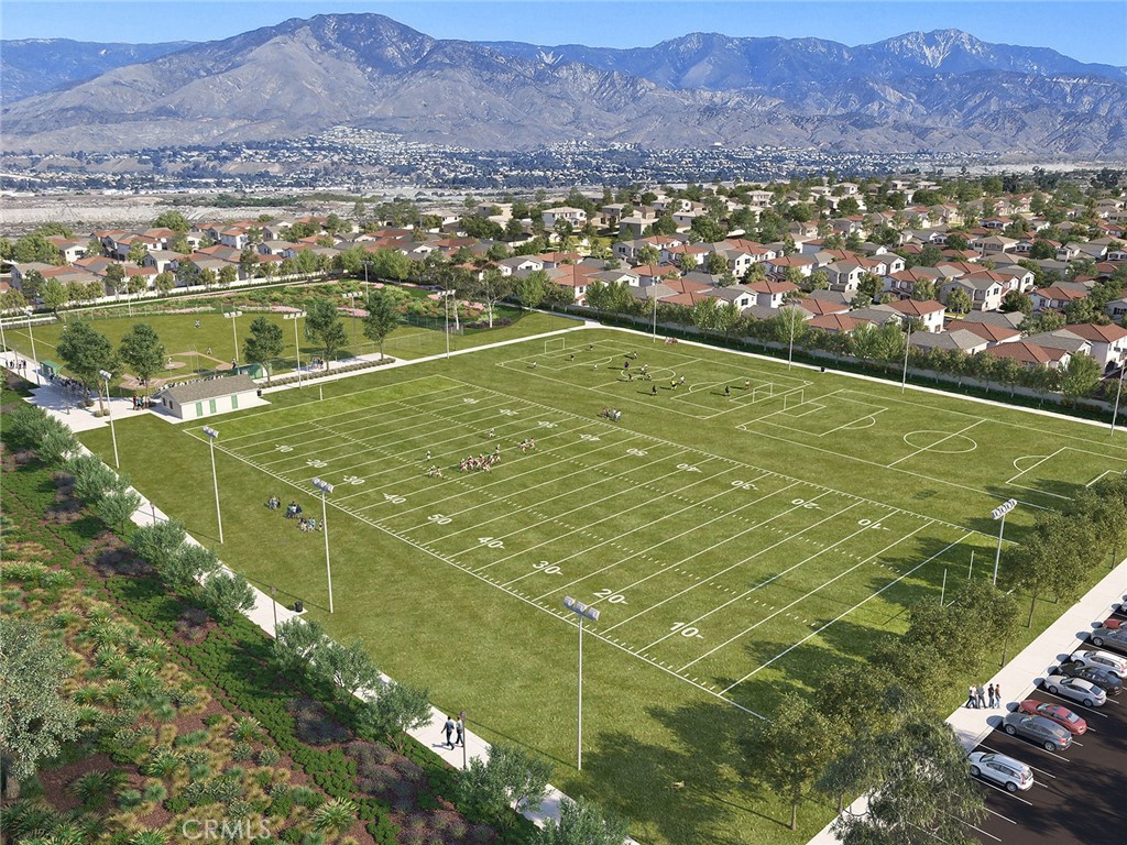 2147 Bergamot Street Redlands, CA 92374 - Photo 14 of 20 a view of an outdoor space and balcony