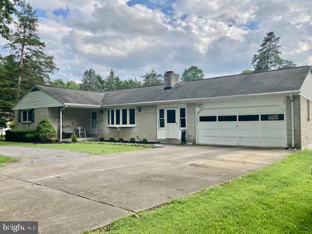 1042 Locust Grove Road Middletown, PA 17057 - Photo 1 of 17 Gallery Image 1