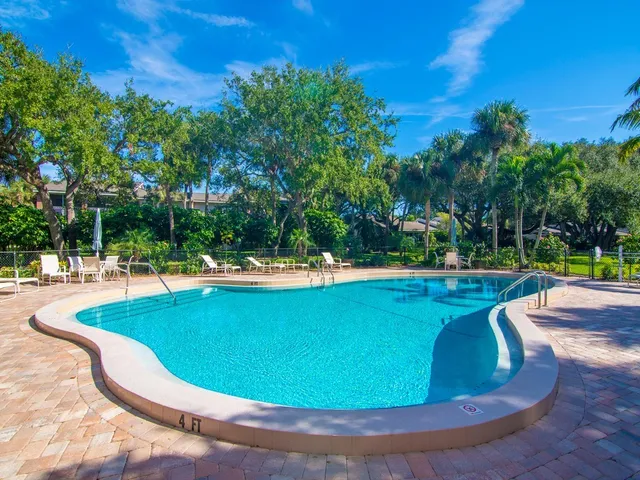 $3,500 | 133 East Park Shores Circle, Unit 4E, Indian River Shores, FL 32963