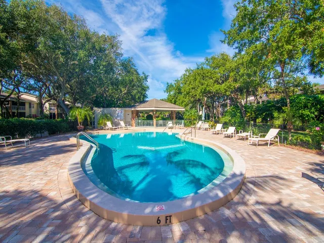 $3,500 | 133 East Park Shores Circle, Unit 4E, Indian River Shores, FL 32963