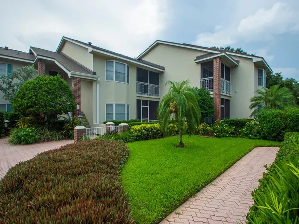 $3,500 | 133 East Park Shores Circle, Unit 4E, Indian River Shores, FL 32963