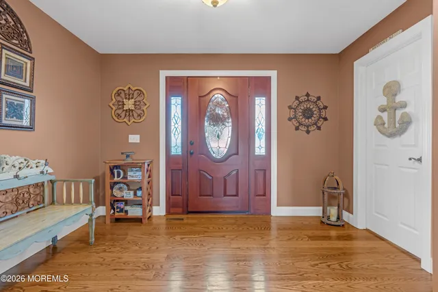 a view of a livingroom with furniture