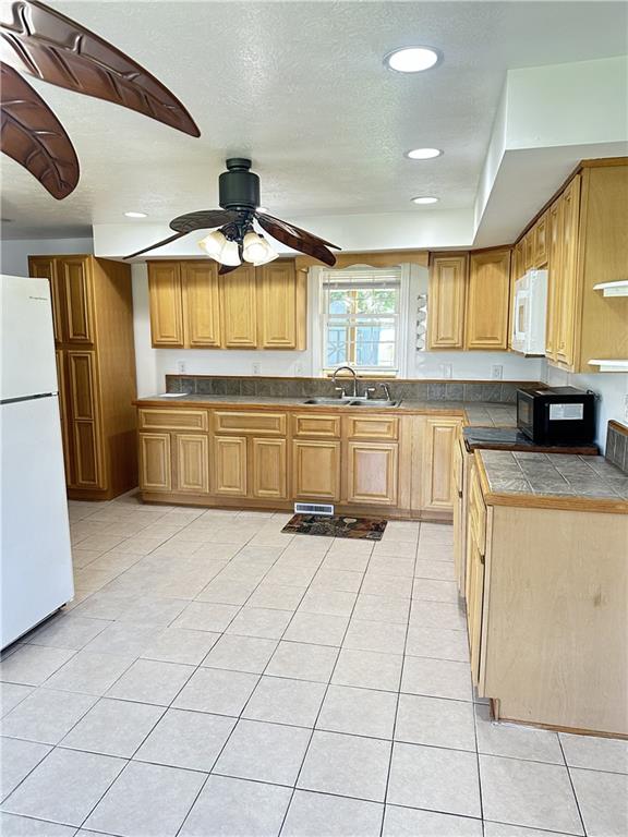 1127 Don Street Monaca, PA 15061 - Photo 7 of 36