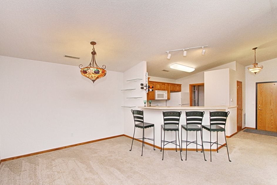 2953 Heinz Road, Unit 7 Iowa City, IA 52240 - Photo 10 of 41 Gallery Image 10