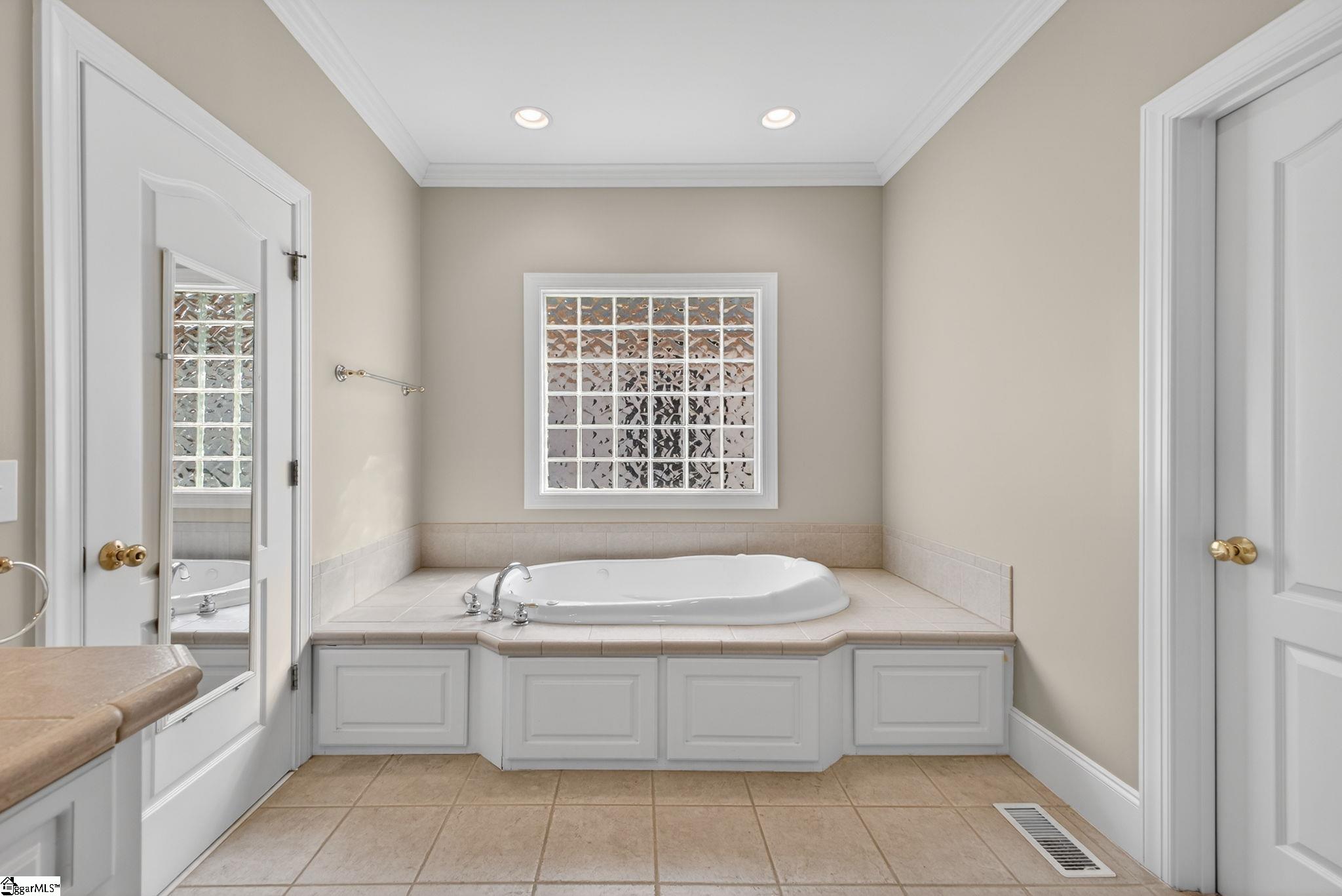 4 Broadstone Court Simpsonville, SC 29681 - Photo 19 of 44