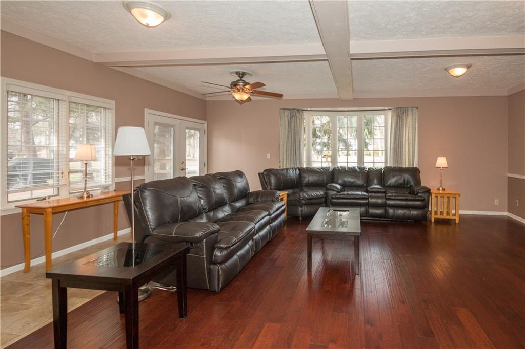 3370 Manning Road Indianapolis, IN 46228 - Photo 11 of 25 Gallery Image 11
