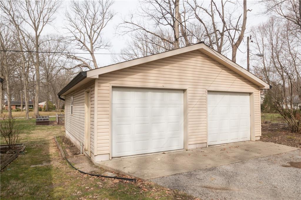 3370 Manning Road Indianapolis, IN 46228 - Photo 23 of 25 Gallery Image 23