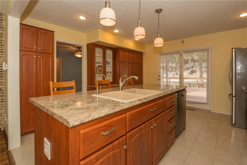 3370 Manning Road Indianapolis, IN 46228 - Photo 6 of 25 Gallery Image 6