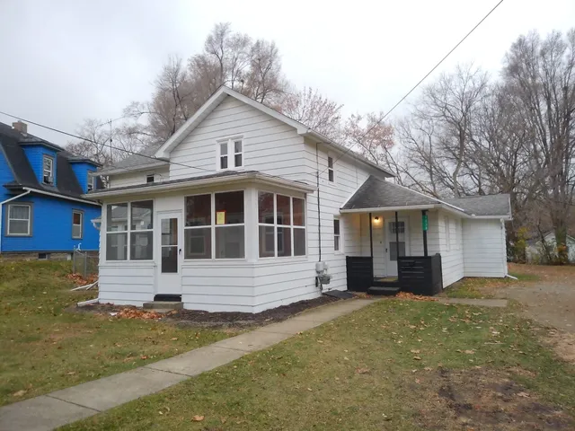 $139,900 | 1238 Greenwood Avenue, Jackson, MI 49203