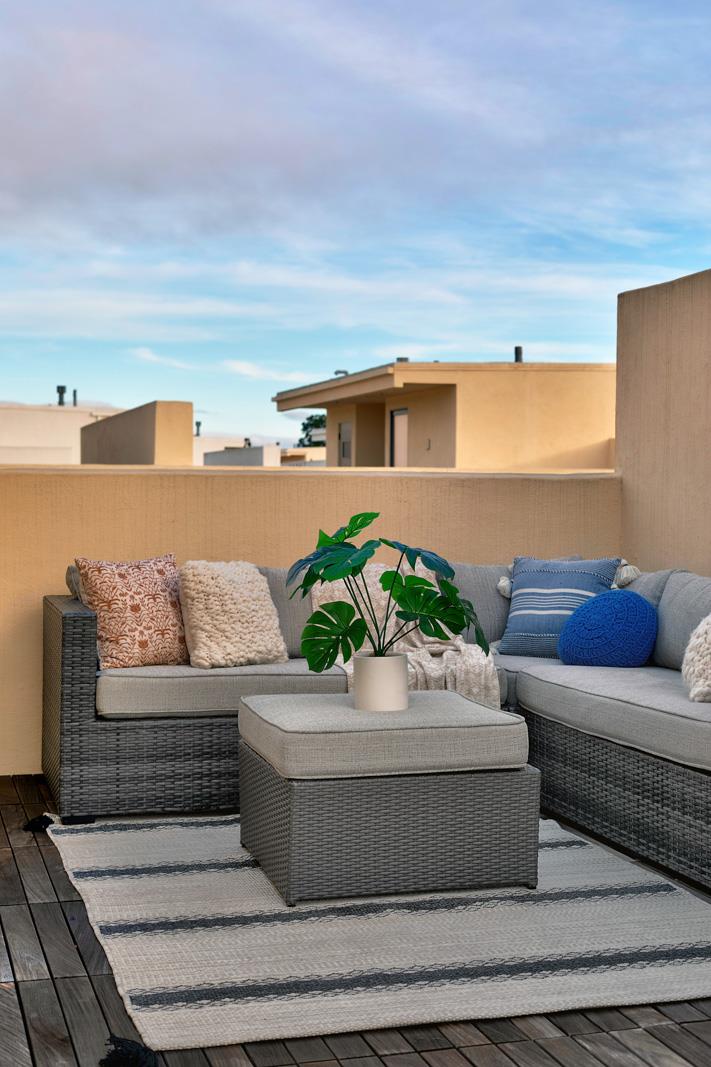 534 Fierro Loop Campbell, CA 95008 - Photo 44 of 55 a living room with furniture and a potted plant