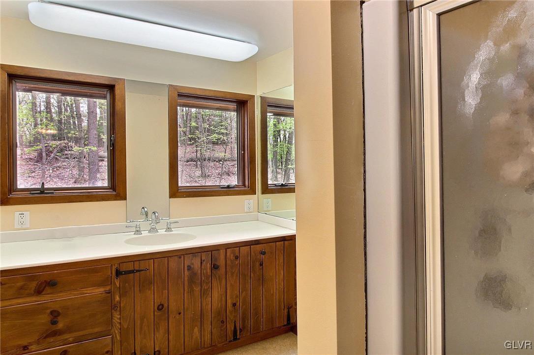 356 Timberlake Road Stroudsburg, PA 18360 - Photo 18 of 47 Gallery Image 18