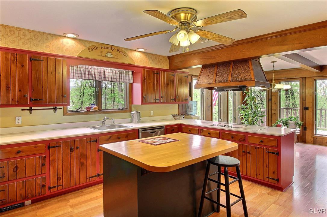 356 Timberlake Road Stroudsburg, PA 18360 - Photo 9 of 47 Gallery Image 9