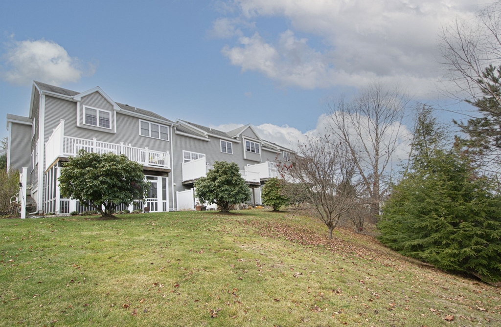 806 Ledgewood Way, Unit 806 Clinton, MA 01510 - Photo 5 of 39