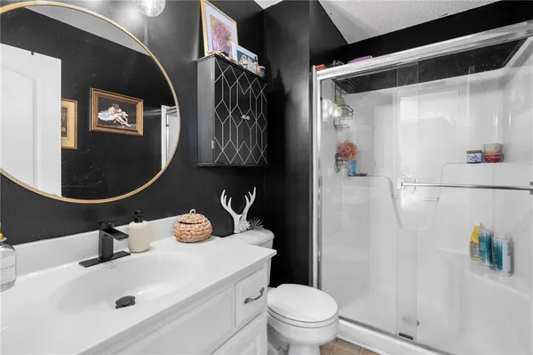 $299,900 | 705 Fall Creek Circle, Belton, MO 64012